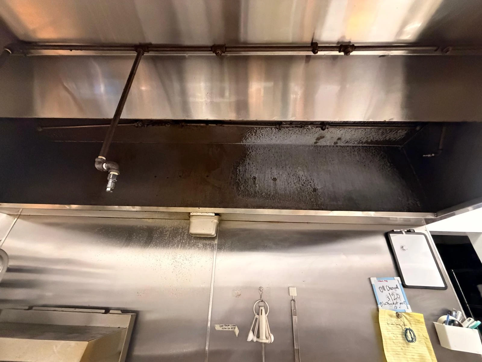 Commercial Kitchen Deep Cleaning in Buena Park, CA -- photo 3 by Zeus Cleaning Service