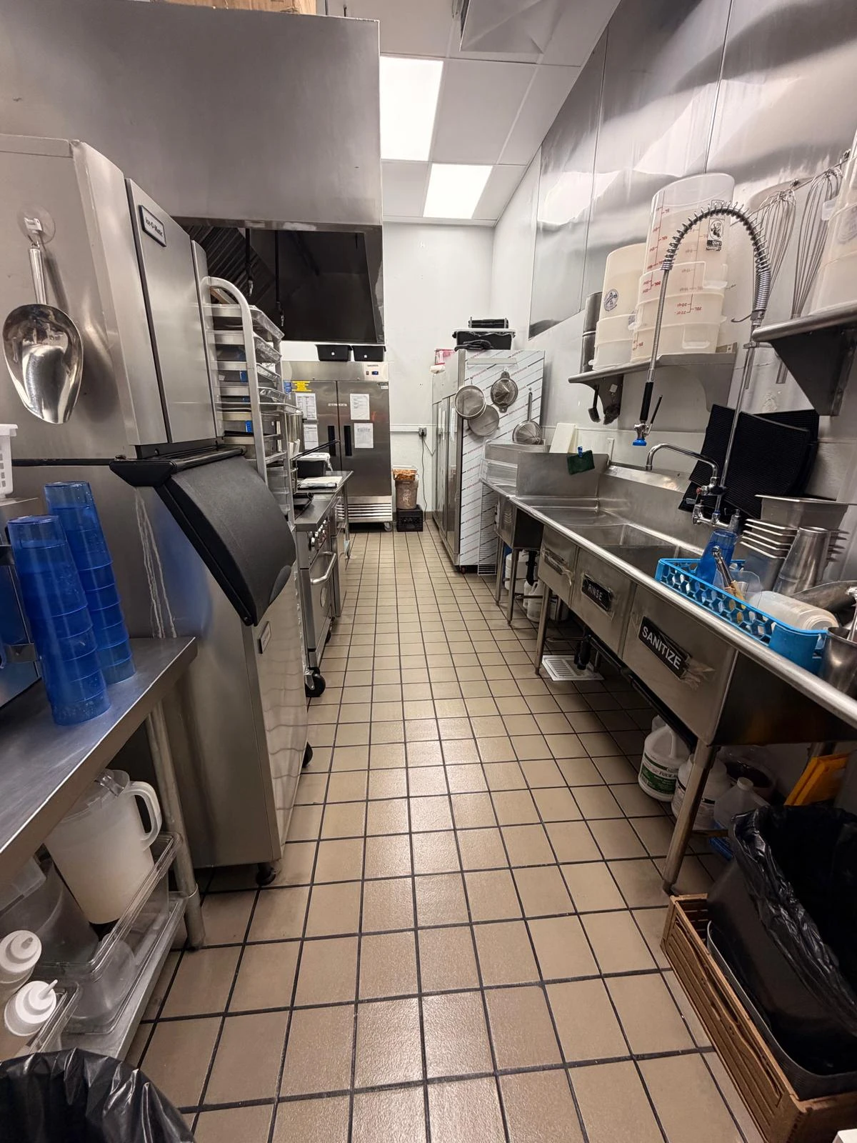 Commercial Kitchen Deep Cleaning in Buena Park, CA -- photo 14 by Zeus Cleaning Service