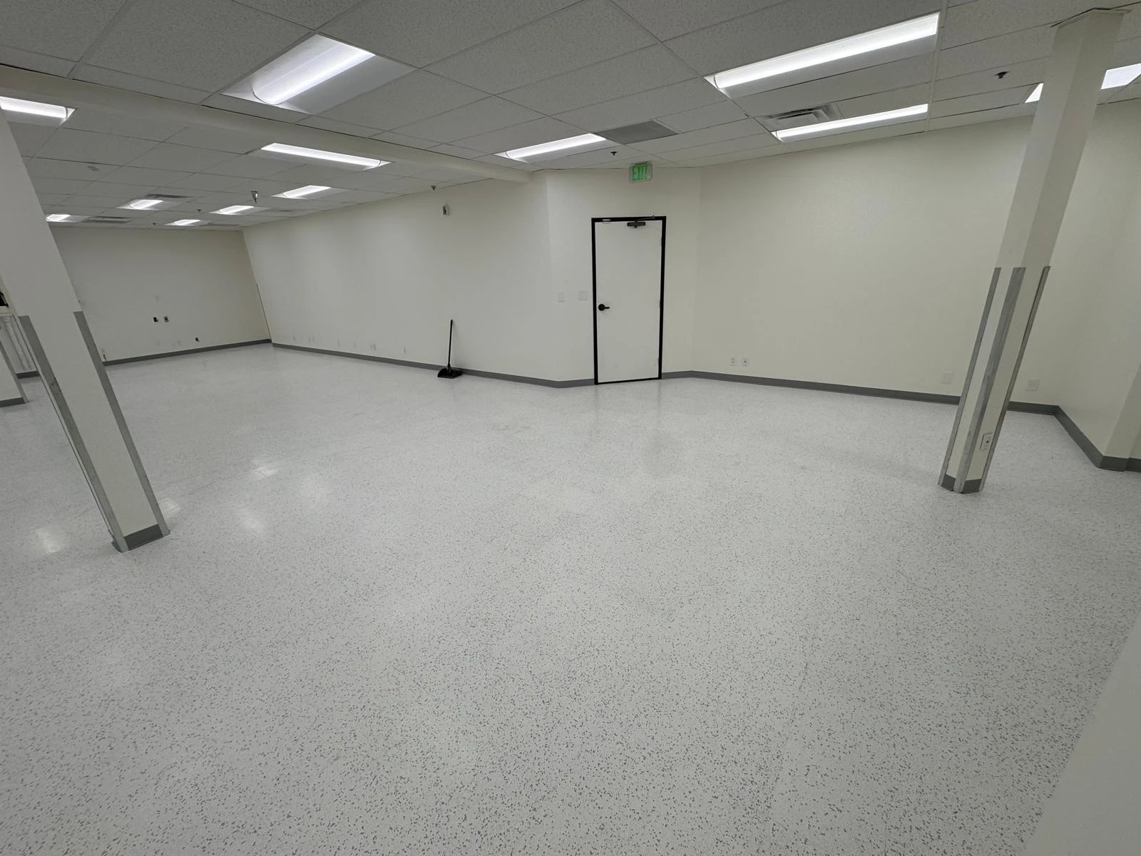Medical & Laboratory Facility Cleaning in Buena Park, CA -- photo 2 by Zeus Cleaning Service