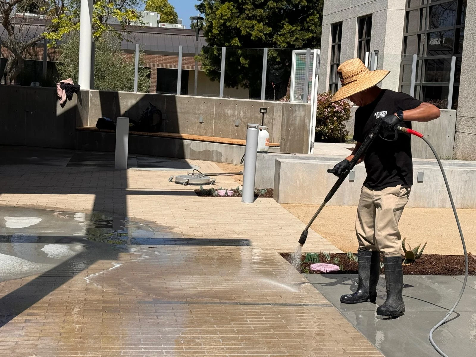Commercial Pressure Washing in Buena Park, CA -- photo 4 by Zeus Cleaning Service