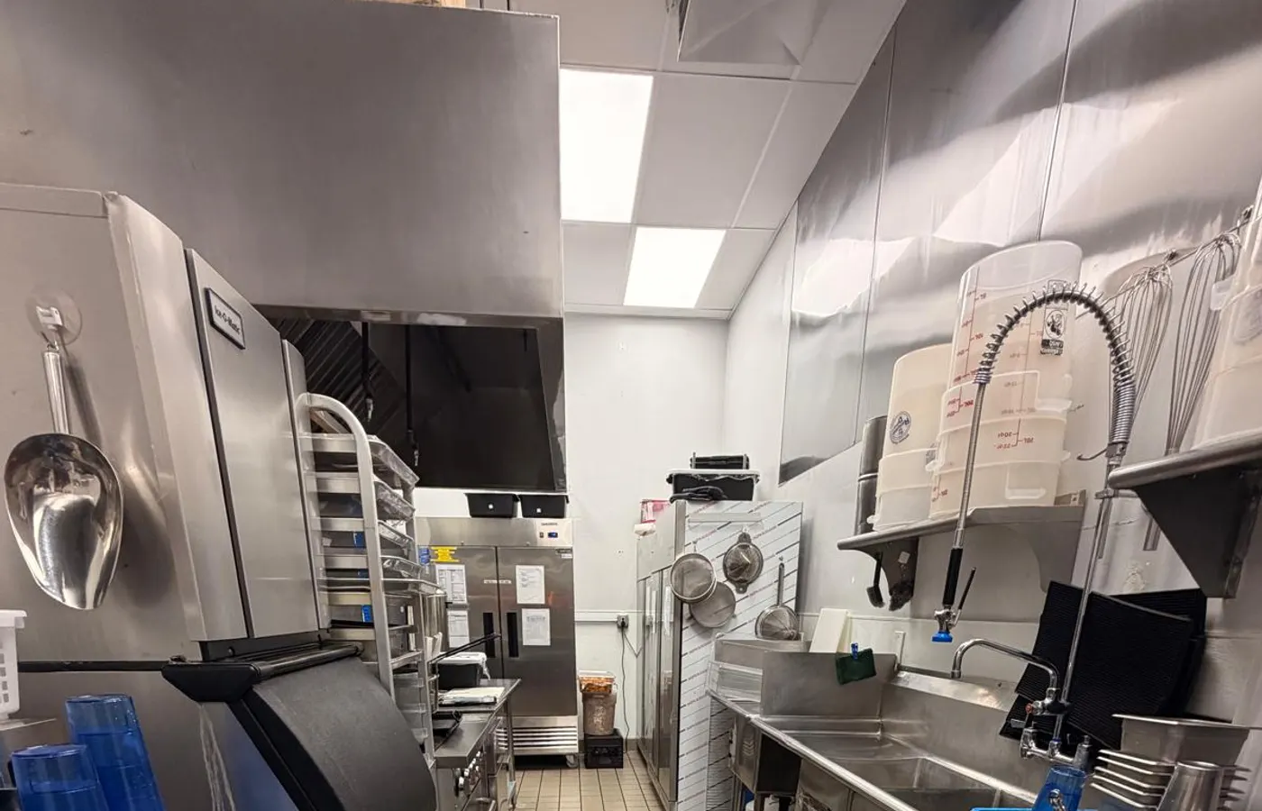 Commercial Kitchen Deep Cleaning in Buena Park, CA by Zeus Cleaning Service